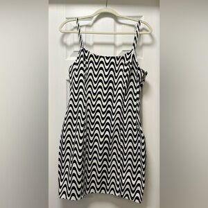 H&M Retro Black & White Wavy Stripe Print Fitted Dress, Size Medium NWT